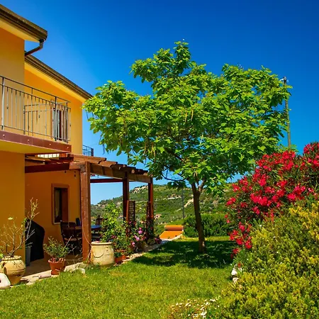 Il Castello Di Bed & Breakfast 3*