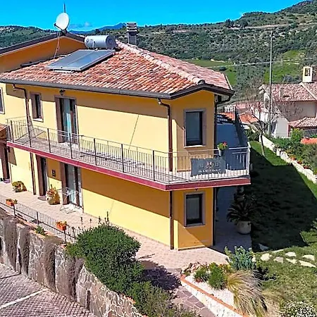 Il Castello Di Couette-café Modolo (Oristano)