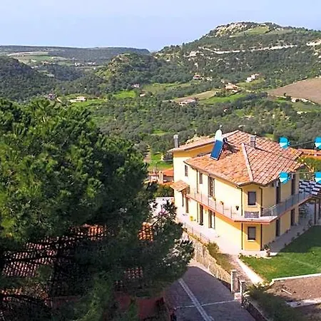 Il Castello Di Couette-café Modolo (Oristano)